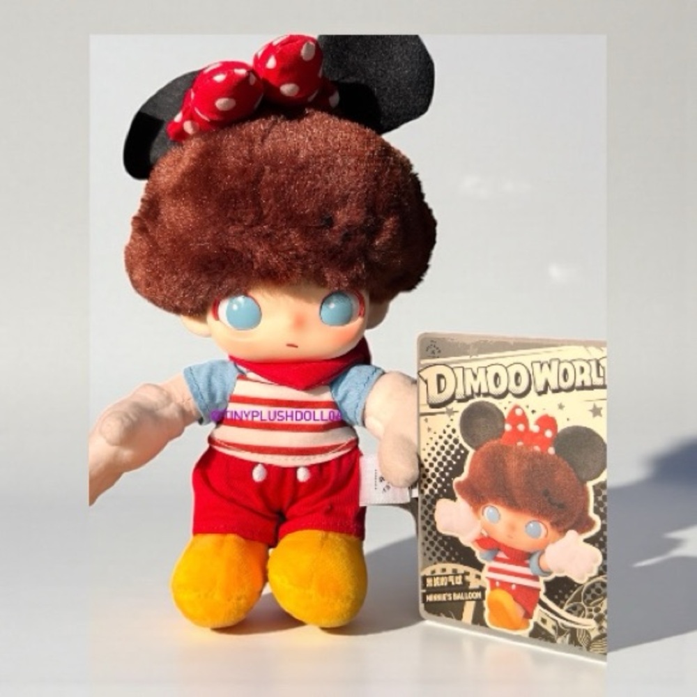 Pop Mart- Dimoo World x Disney Conformed Minnie's Ballon Vinal Plush Keychain.